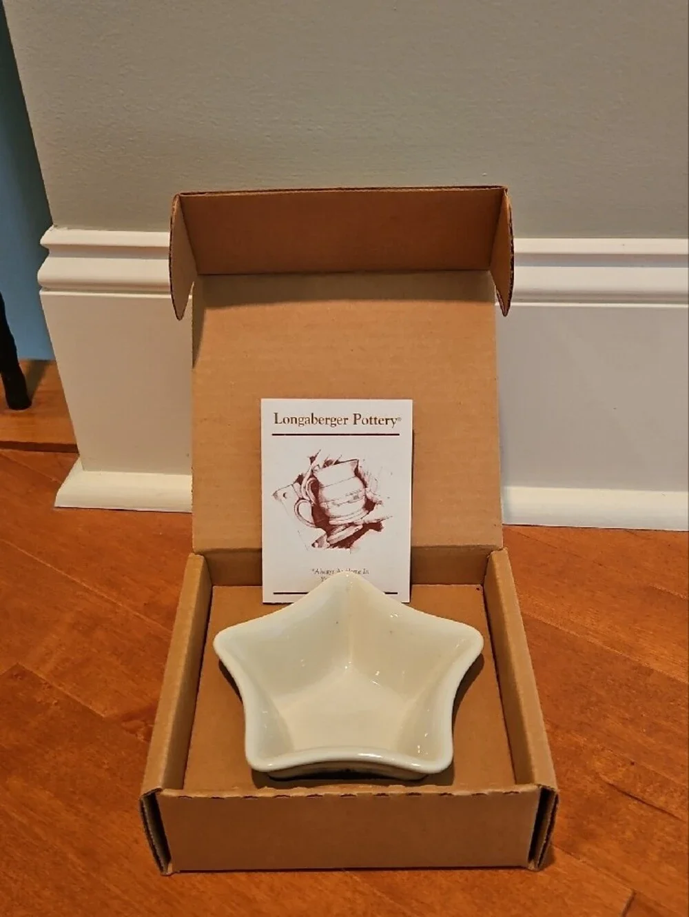 NWT Longaberger Small Star Dish with Red Accents